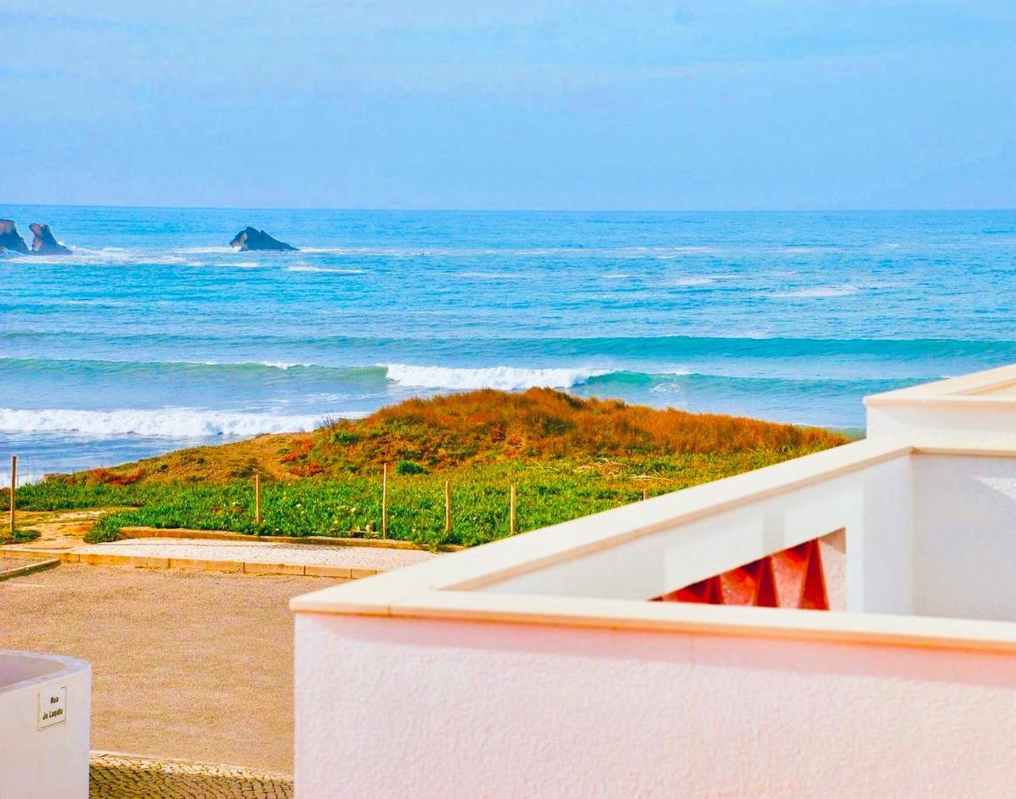 Surfness Lodge Baleal Bagian luar foto