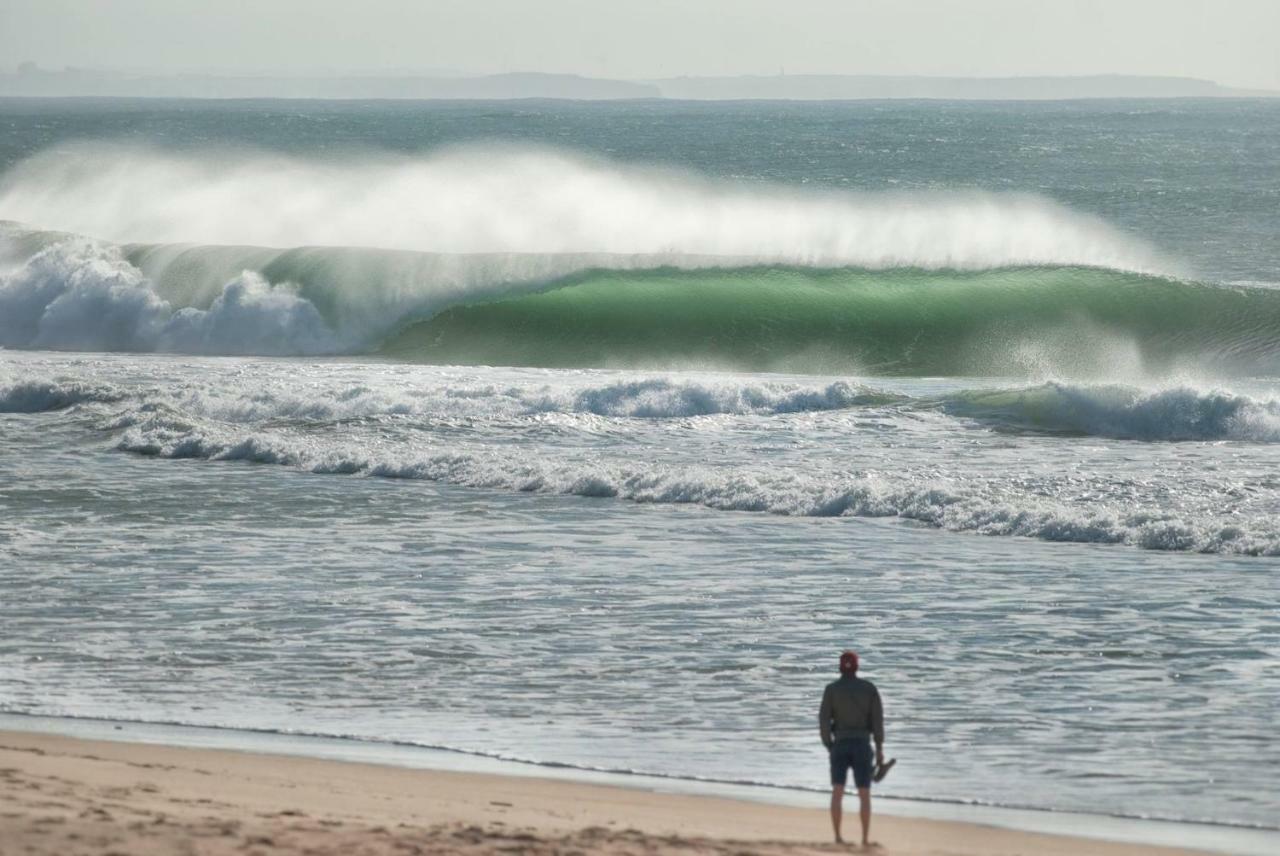Surfness Lodge Baleal Bagian luar foto